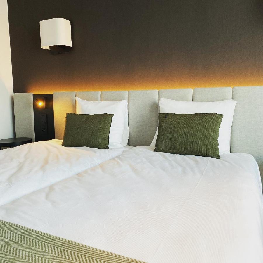 Factory Hotel Beveren  Bagian luar foto