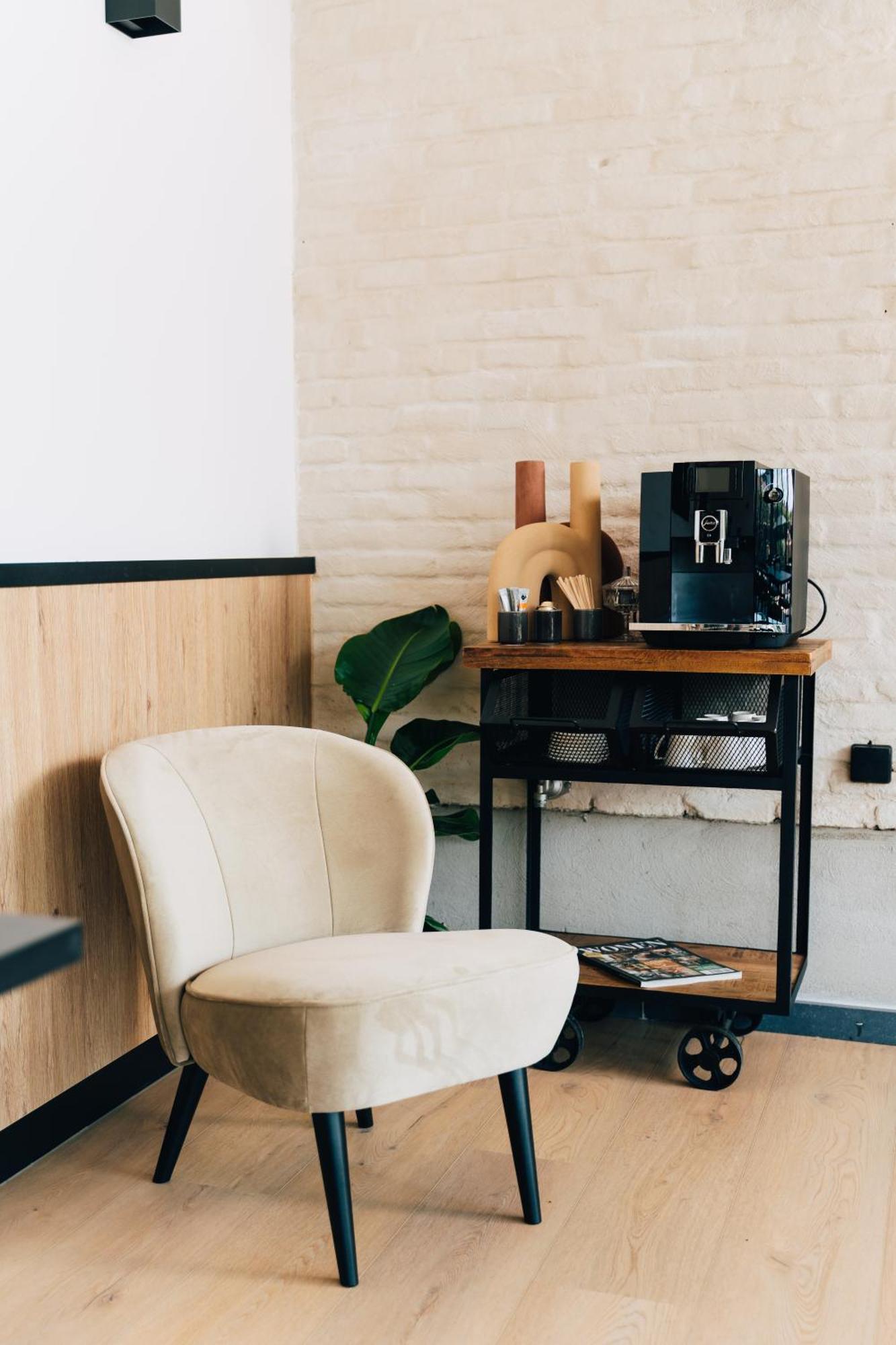 Factory Hotel Beveren  Bagian luar foto